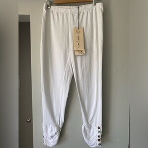 NWT Neon Buddha size medium white pants athletic yoga
